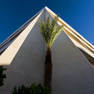 Hotel Piramides, Playa de las Americas (Tenerife)